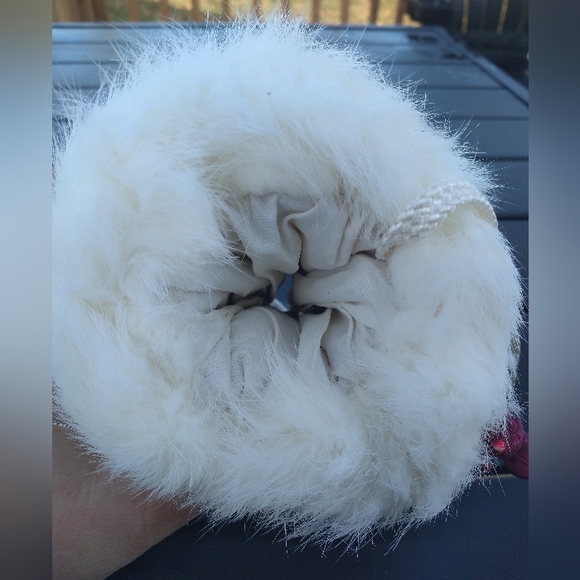 * HOST PICK * Vintage Child's White Faux Fur Muff, Red Flower Accents, H… - Picture 10 of 10